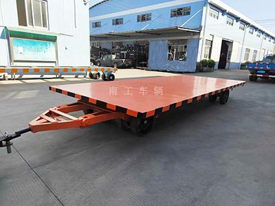 10T中型工业乐竞在线注册（中国）有限公司全挂车