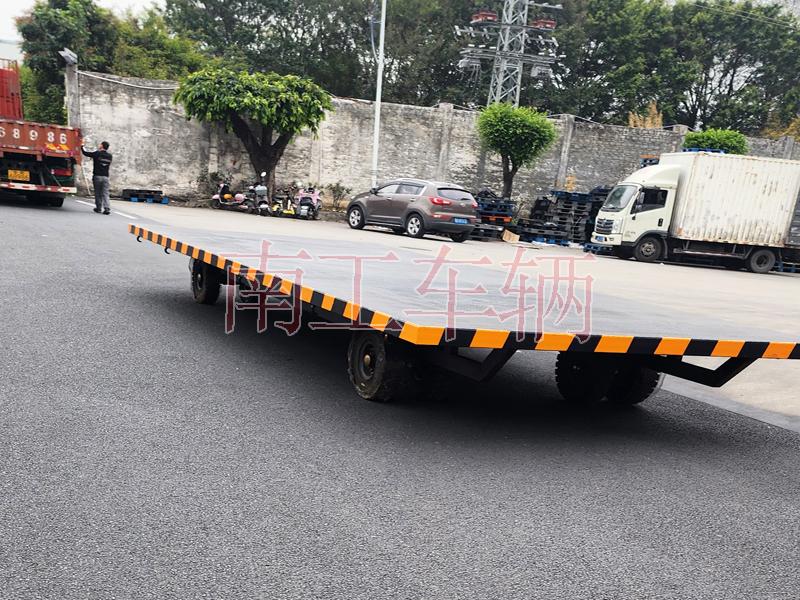 8吨乐竞在线注册（中国）有限公司 牵引工具拖车