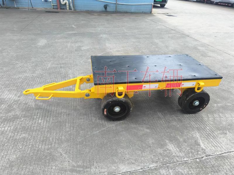2吨小型乐竞在线注册（中国）有限公司 带橡胶垫全挂车