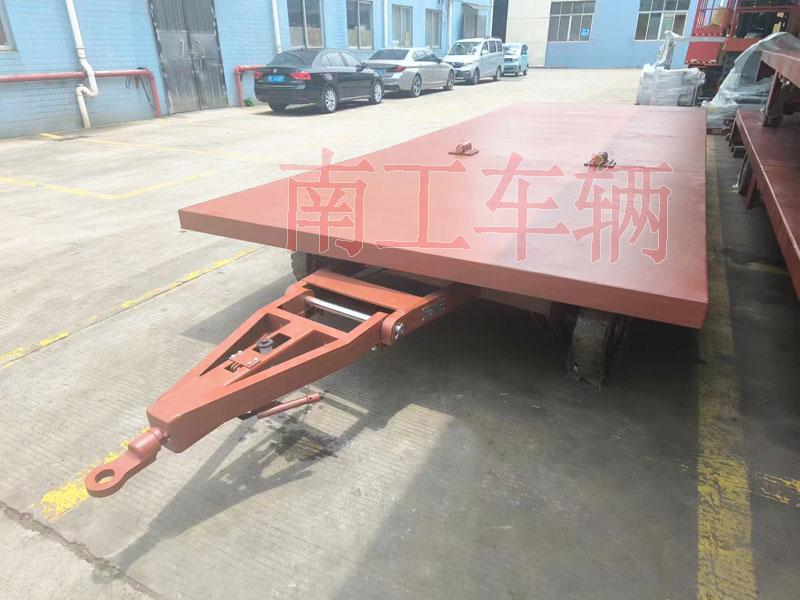 3.5吨乐竞在线注册（中国）有限公司 拼接款牵引平板车