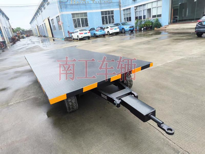 6吨牵引乐竞在线注册（中国）有限公司 工业全挂拖车