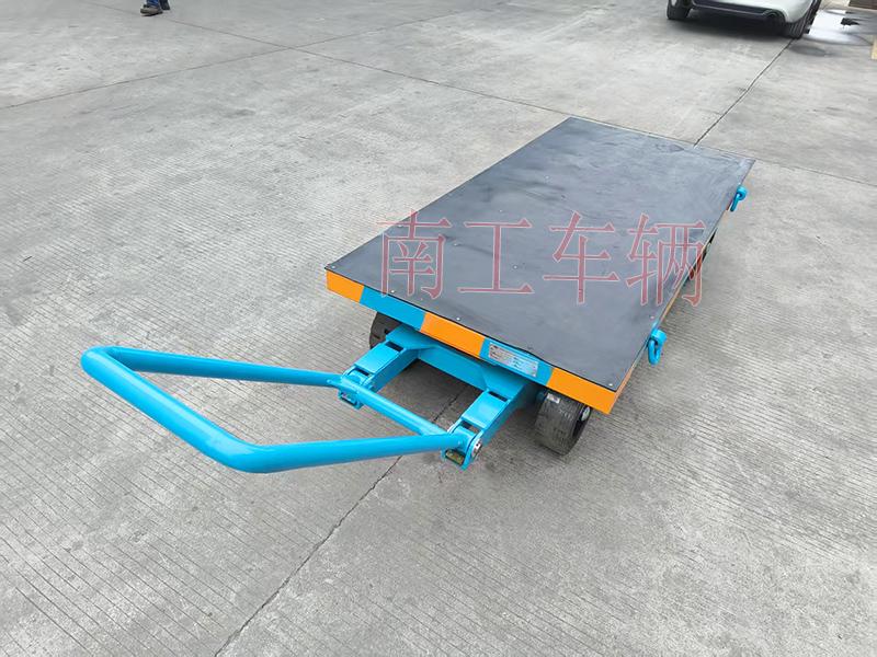 3吨小型乐竞在线注册（中国）有限公司 带橡胶垫工具车