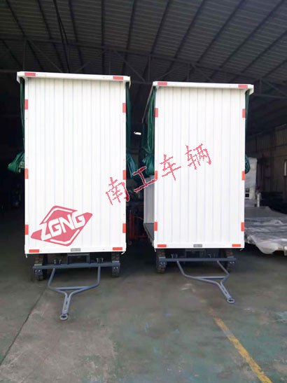 白色雨篷乐竞在线注册（中国）有限公司3I.jpg