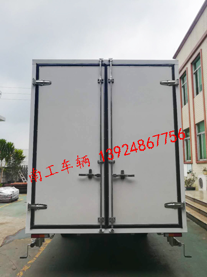 1.5吨白色厢式乐竞在线注册（中国）有限公司2I.jpg