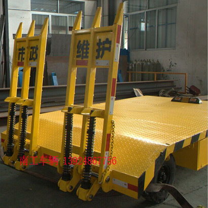 3吨带登车桥乐竞在线注册（中国）有限公司4 I.jpg