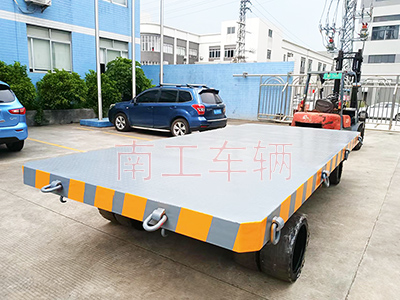 25吨重型乐竞在线注册（中国）有限公司带牵引环工具拖车1I.jpg