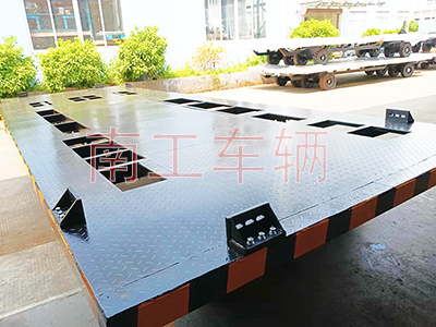 13点5吨箱变拖车底盘 全挂式乐竞在线注册（中国）有限公司3I.jpg