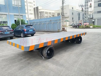 25吨重型牵引乐竞在线注册（中国）有限公司5I.jpg
