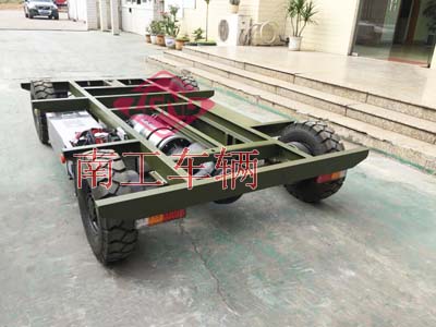 1.5吨电动手动乐竞在线注册（中国）有限公司底盘2I.jpg