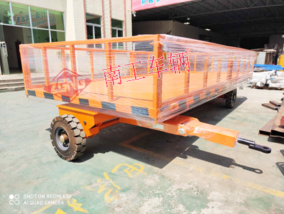 5吨护栏型乐竞在线注册（中国）有限公司 全挂车4I.jpg