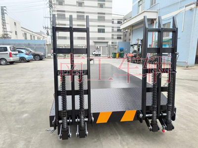 6吨带爬梯移动乐竞在线注册（中国）有限公司3I.jpg