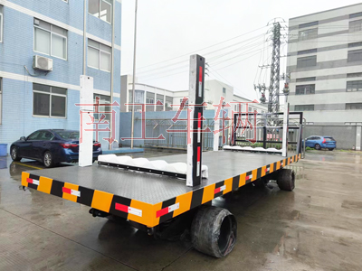 30T重型乐竞在线注册（中国）有限公司 带活动插装立柱工具拖车3I.jpg