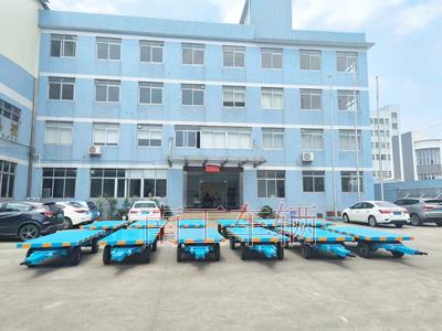 3吨全挂式牵引乐竞在线注册（中国）有限公司可拆护栏1I.jpg