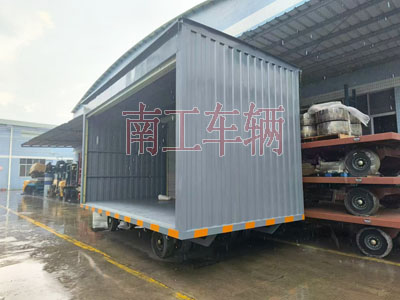 10吨箱式乐竞在线注册（中国）有限公司两侧带卷帘门1I.jpg