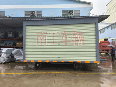 10吨箱式乐竞在线注册（中国）有限公司两侧带卷帘门3I.jpg