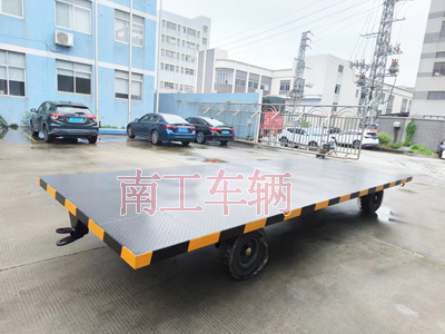 6吨牵引乐竞在线注册（中国）有限公司 工业全挂拖车3I.jpg